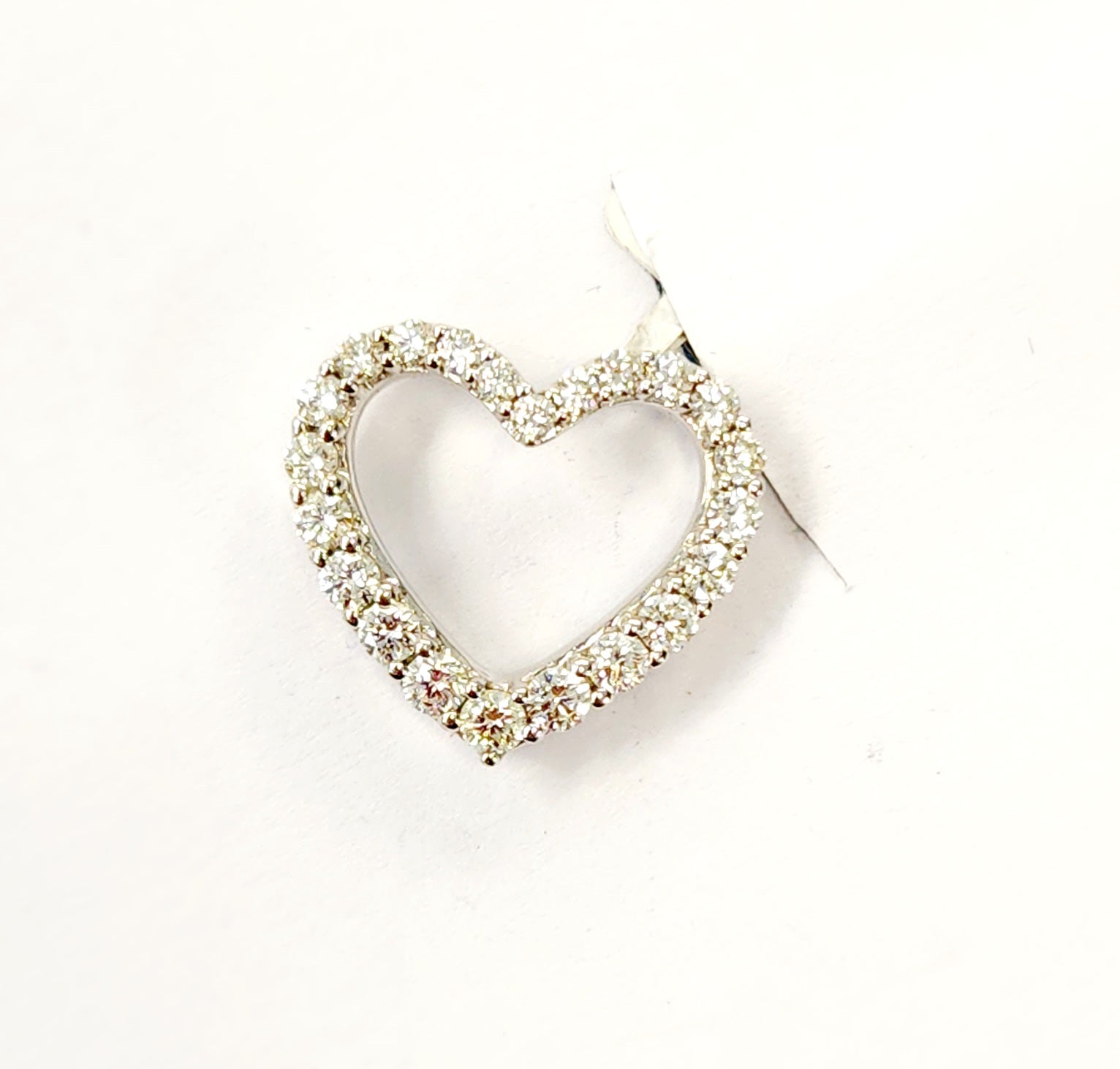 diamond heart pendant